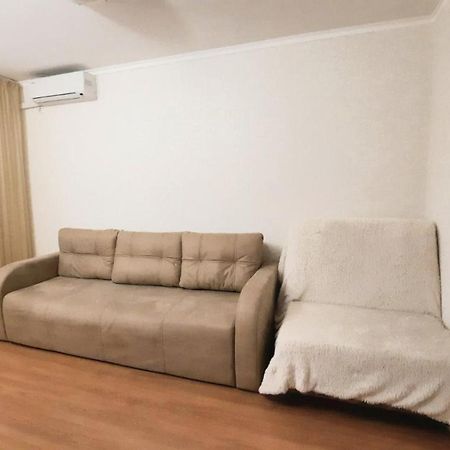 Двухкомнатная Квартира 300М От Моря Ул Парковая 18 Отчетные Док Chornomorsk Exterior foto