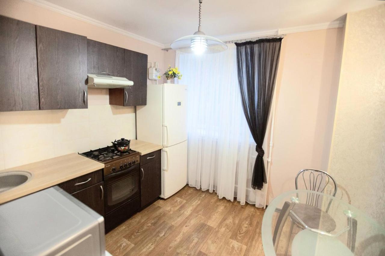 Двухкомнатная Квартира 300М От Моря Ул Парковая 18 Отчетные Док Chornomorsk Exterior foto