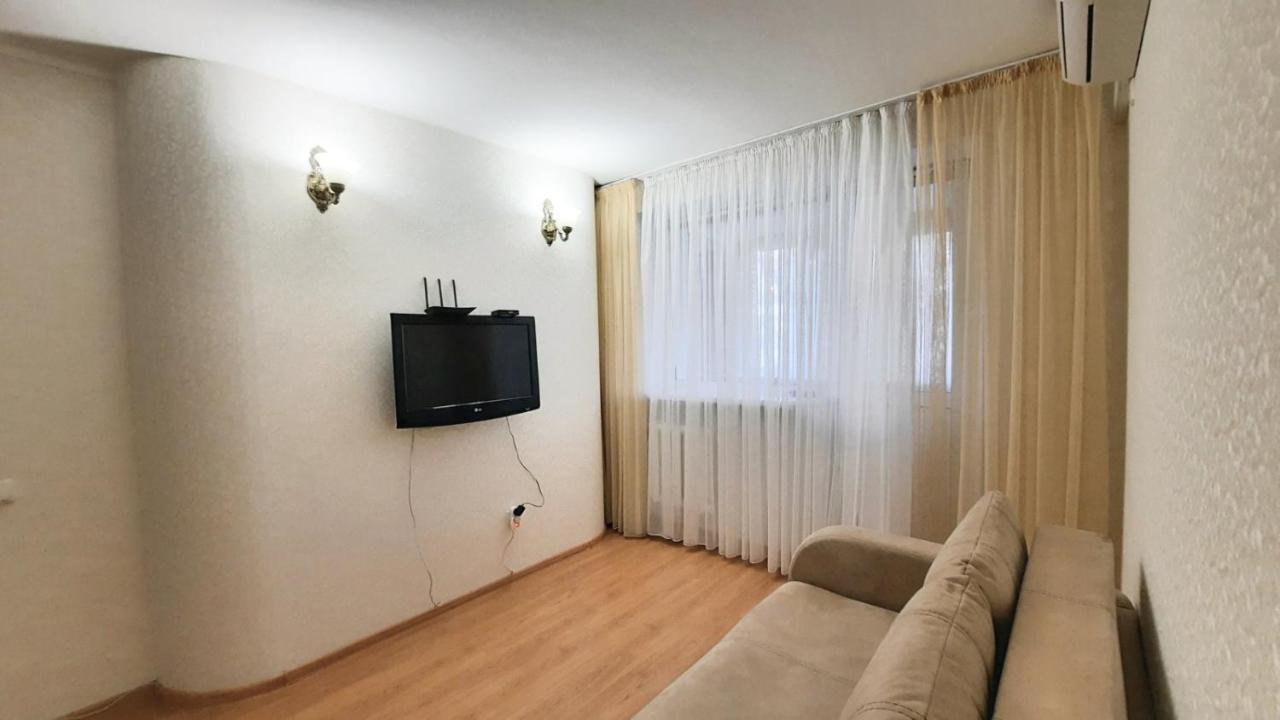 Двухкомнатная Квартира 300М От Моря Ул Парковая 18 Отчетные Док Chornomorsk Exterior foto