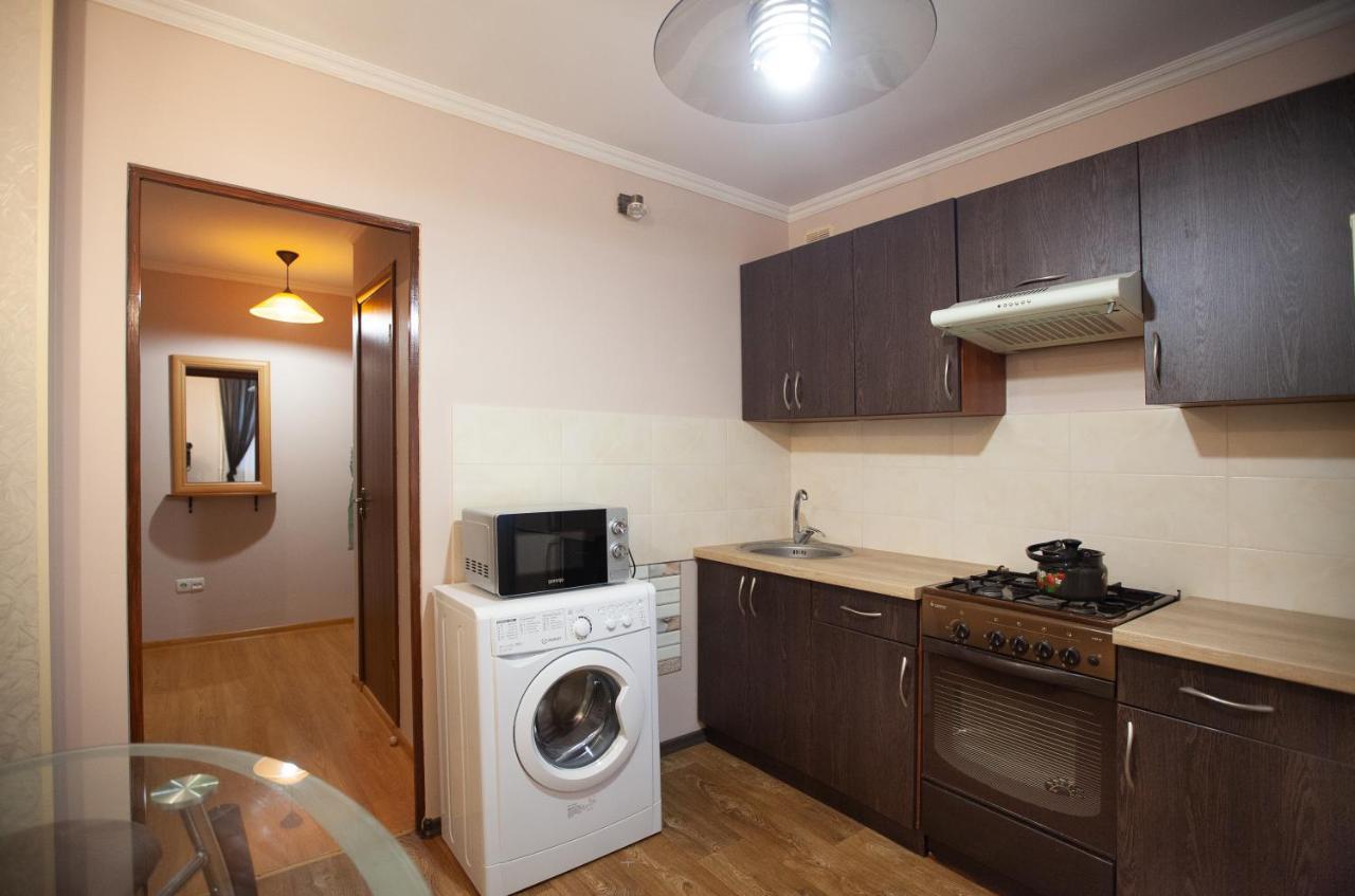 Двухкомнатная Квартира 300М От Моря Ул Парковая 18 Отчетные Док Chornomorsk Exterior foto